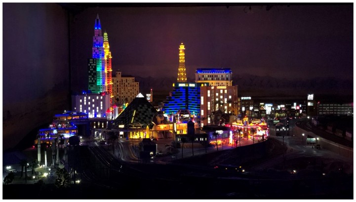 声光电微型3D博物馆-1